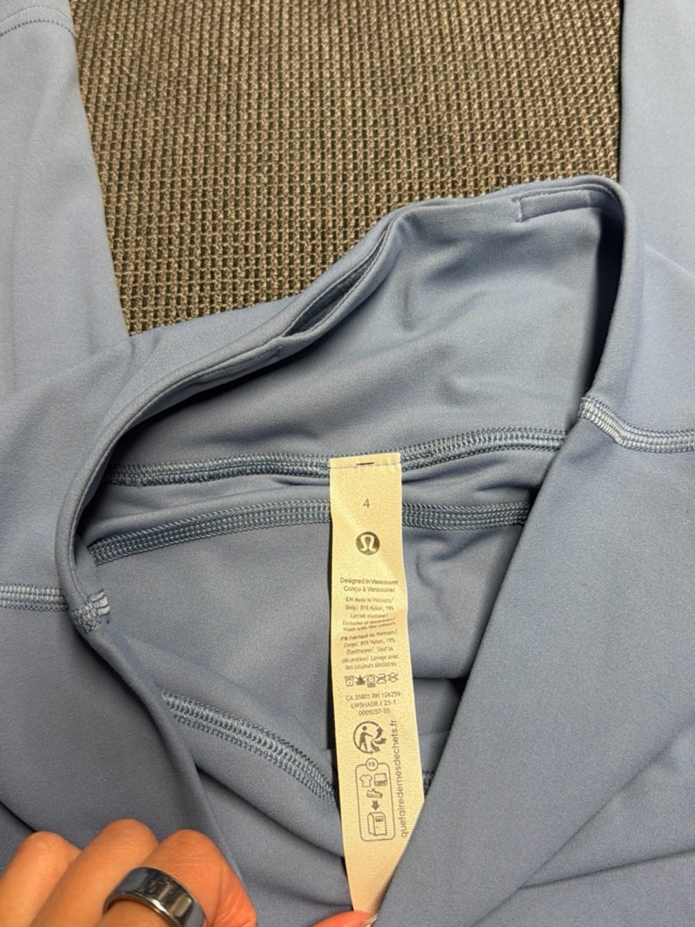 Lululemon flared leggings - Picture 3 of 4